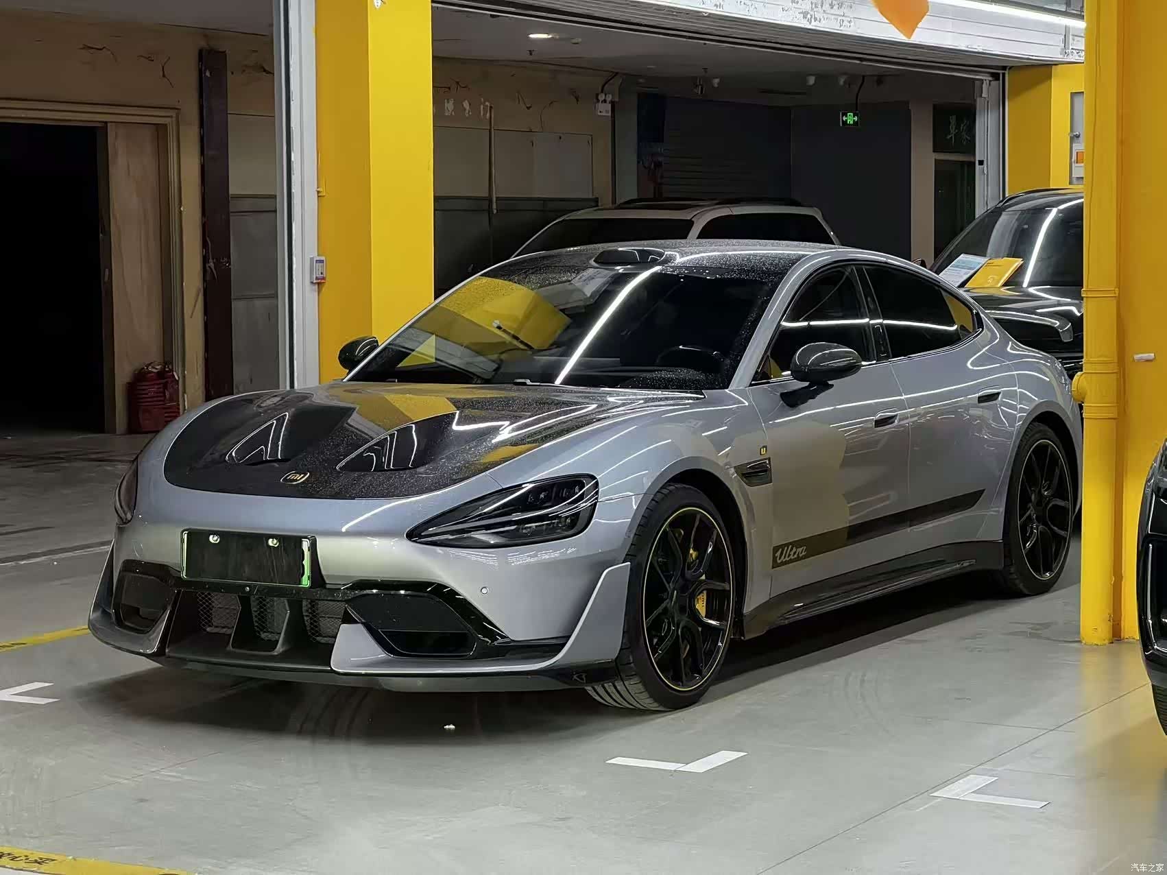 Xiaomi SU7, 2025 1