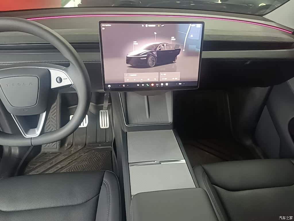 Tesla Model Y, 2025 13