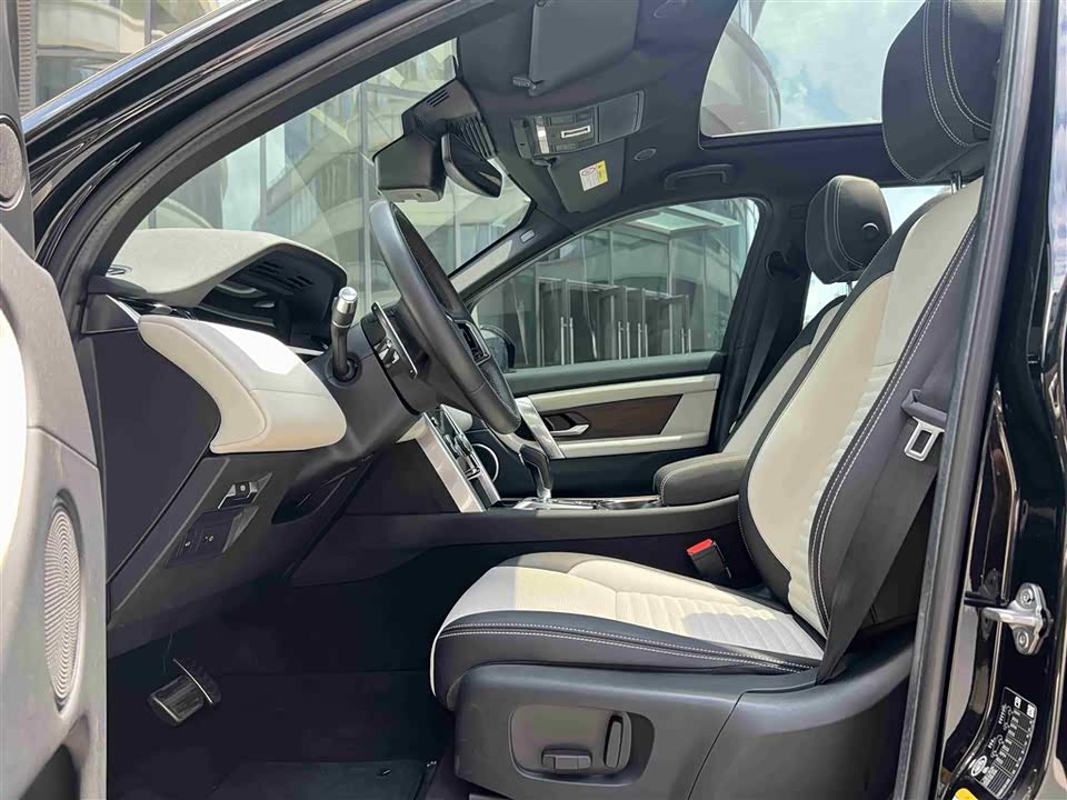 Land Rover Discover sports