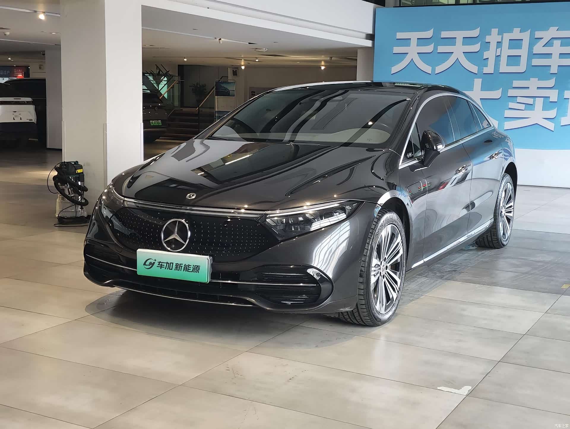 Mercedes-Benz EQS, 2024 1