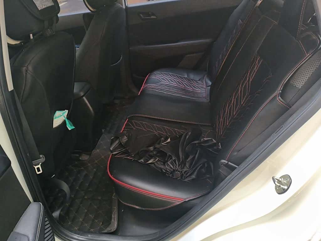 Hyundai ix25, 2017 13