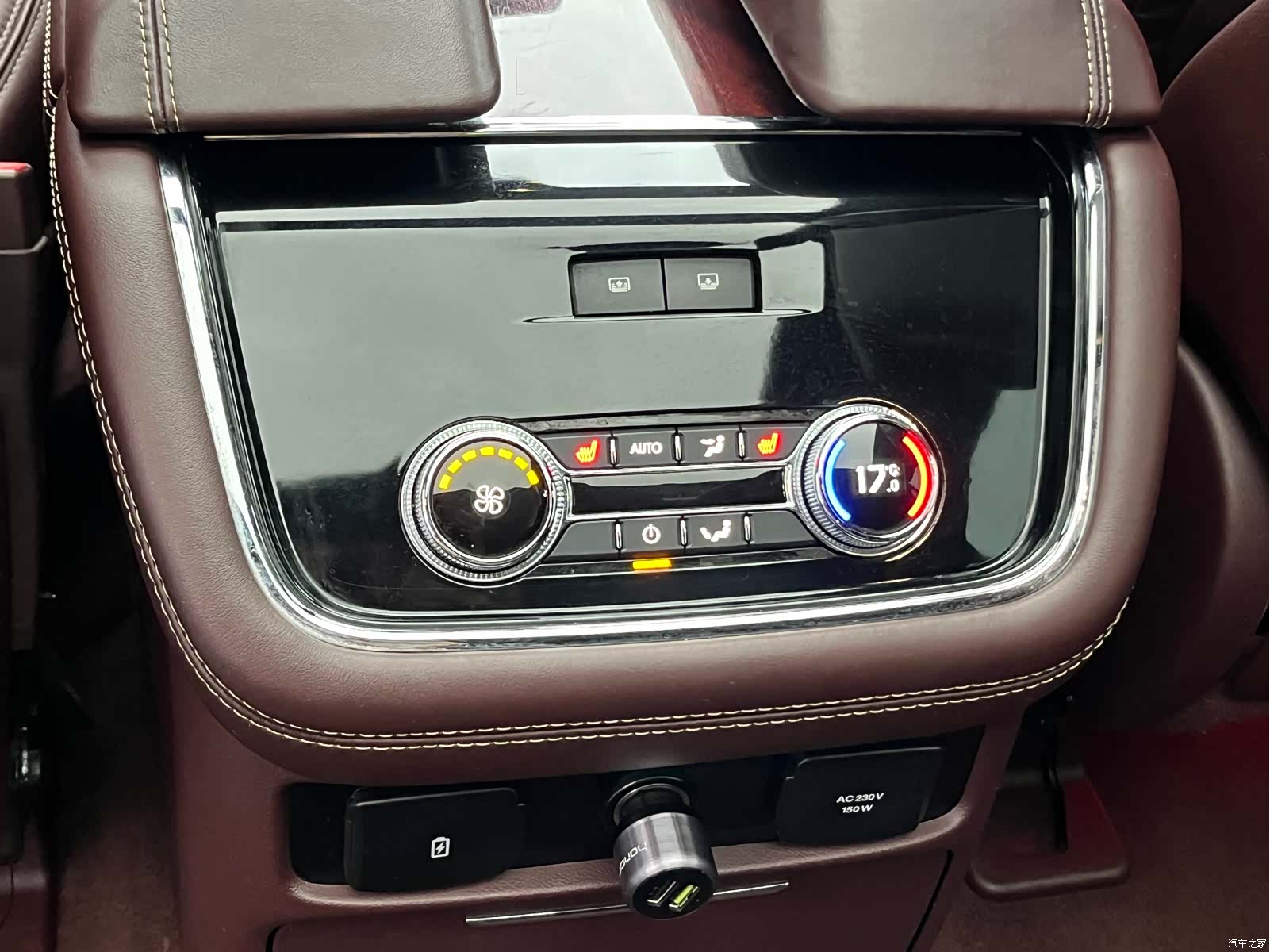 Lincoln Navigator, 2021 14