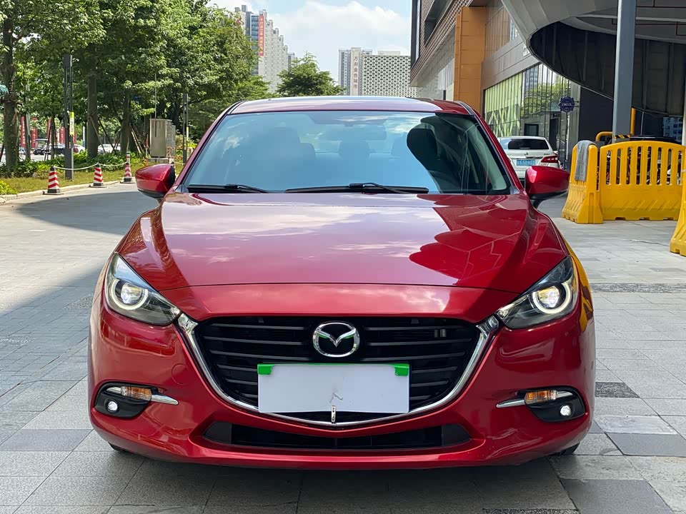 Mazda 3 Angkesaila