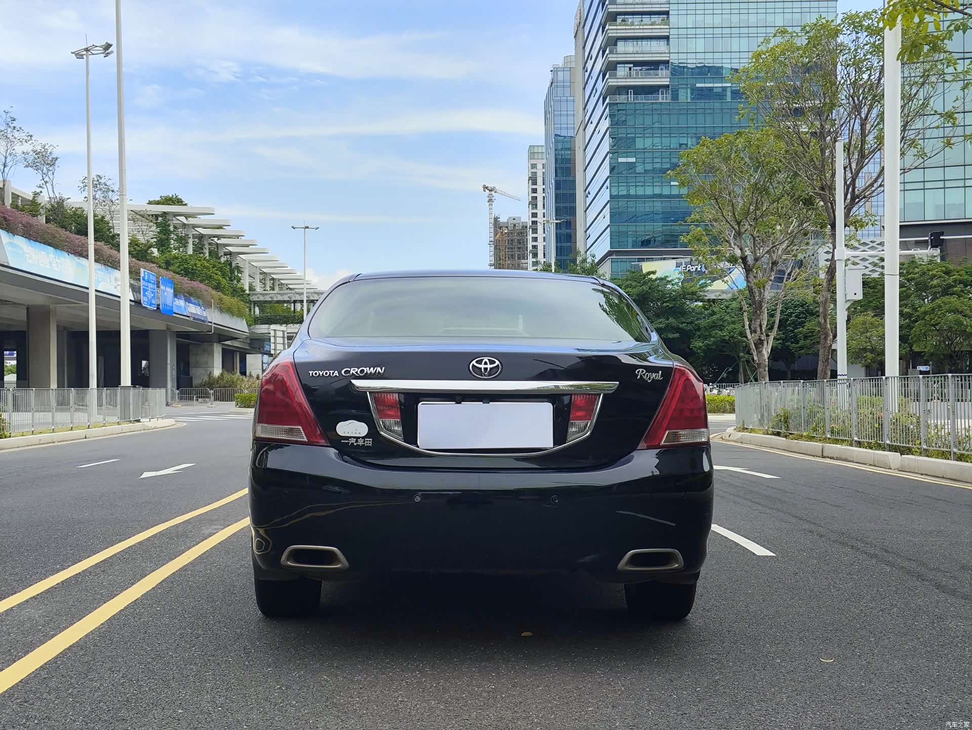 Toyota Crown, 2012 все фото