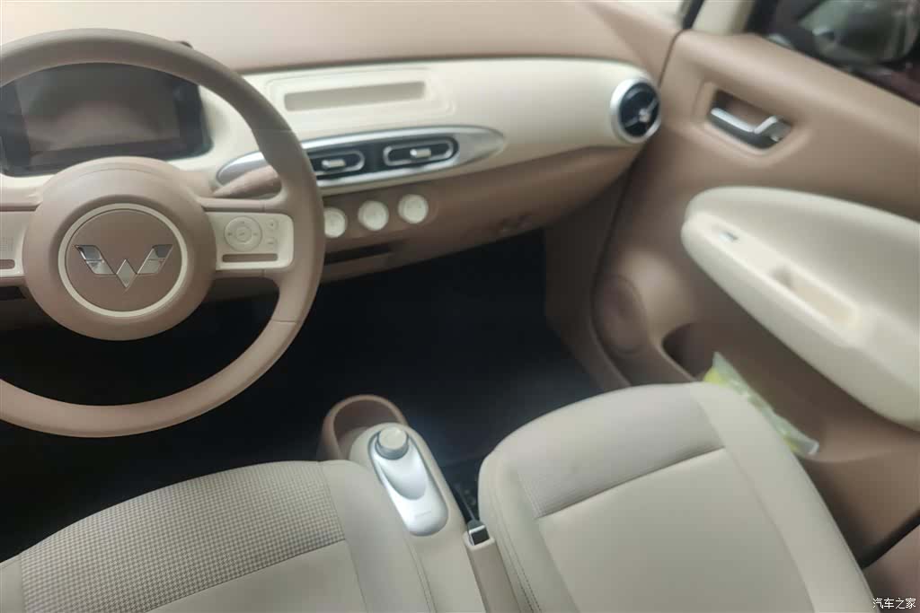 Wuling MINIEV, 2025 13