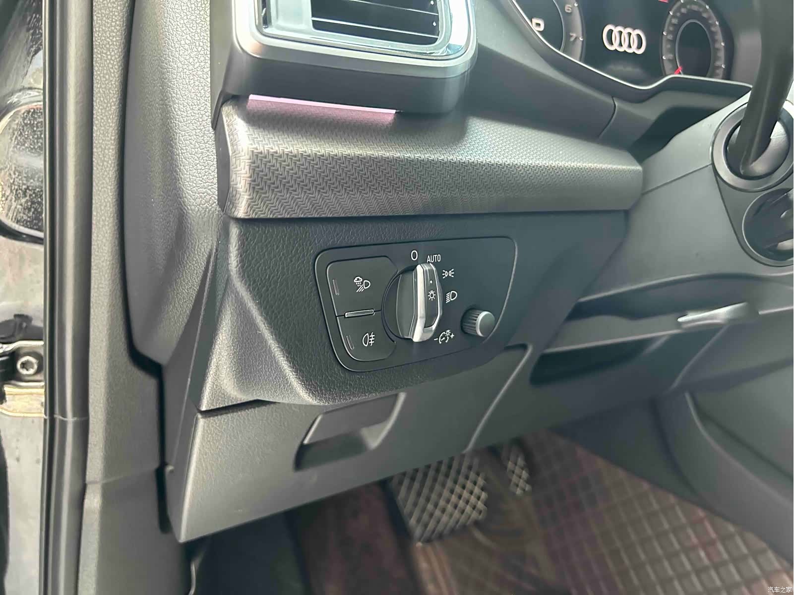 Audi Q5L, 2022 13