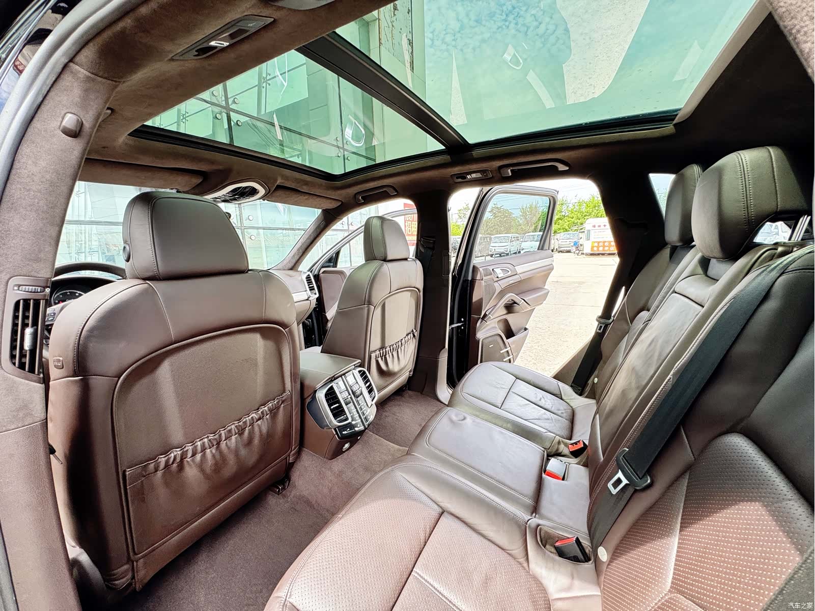 Porsche Cayenne, 2010 10