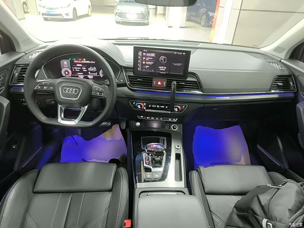 Audi Q5L, 2022 10