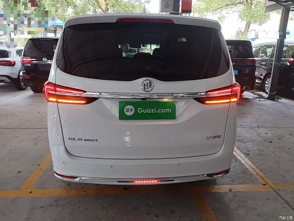 Buick GL8, 2022 6