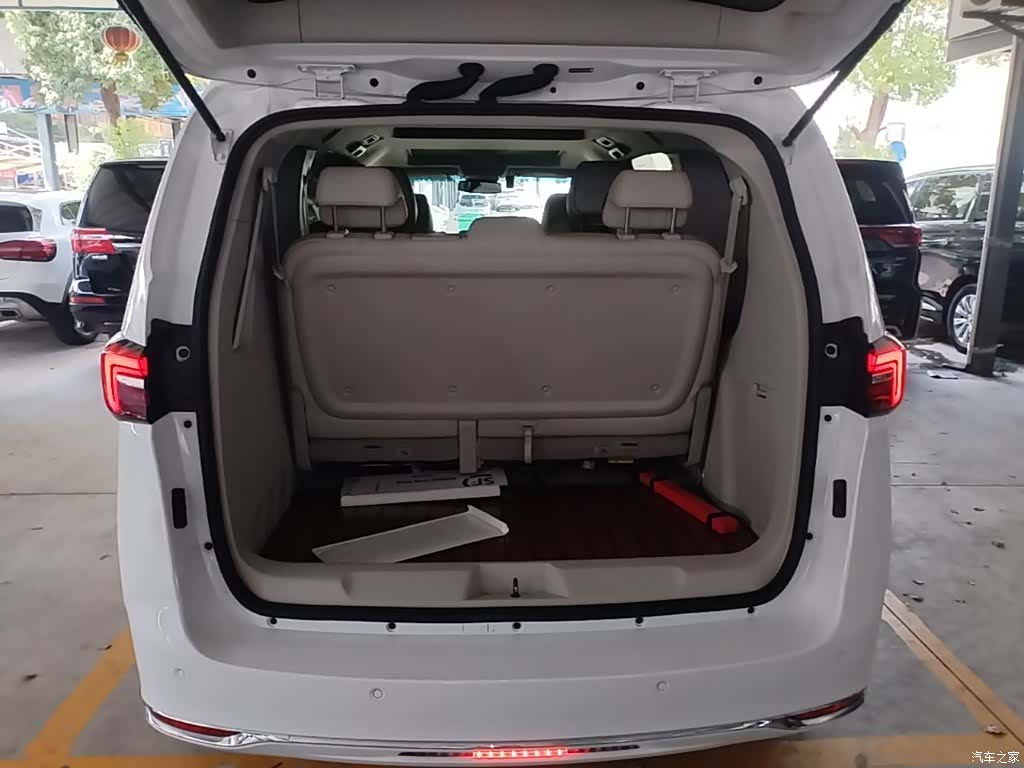 Buick GL8, 2022 19