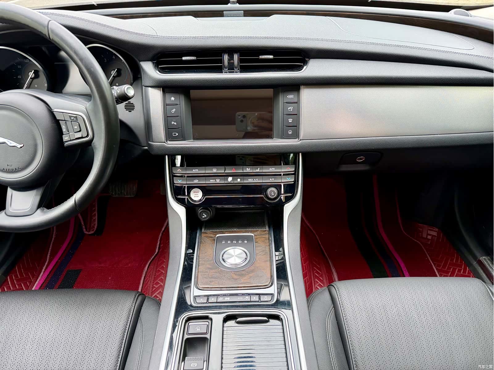 Land Rover XFL, 2017 14