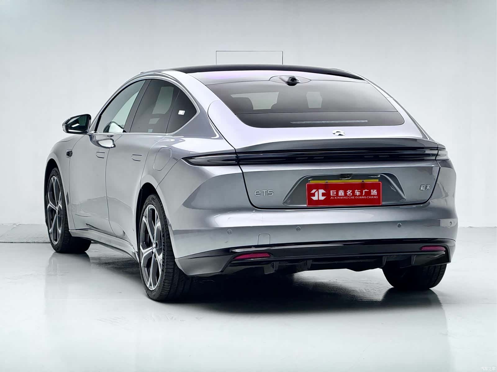 NIO ET5, 2025 все фото