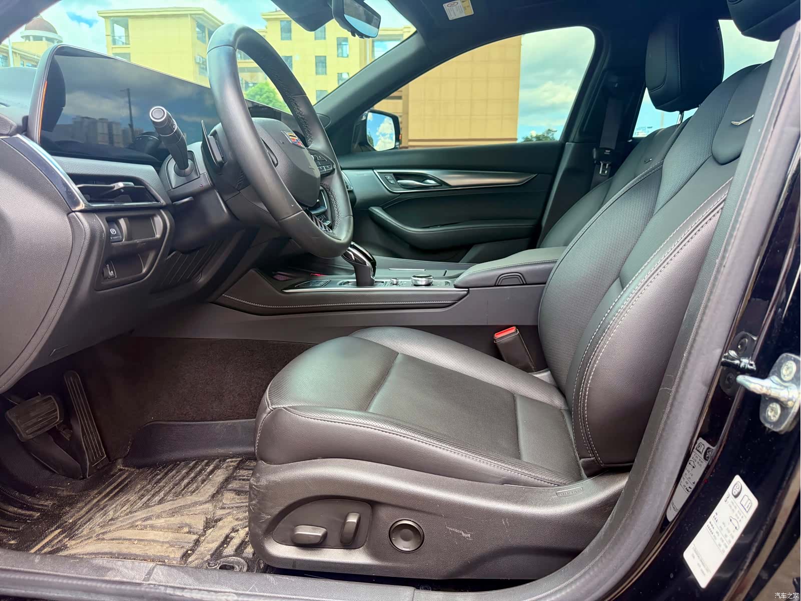 Cadillac CT5, 2025 4