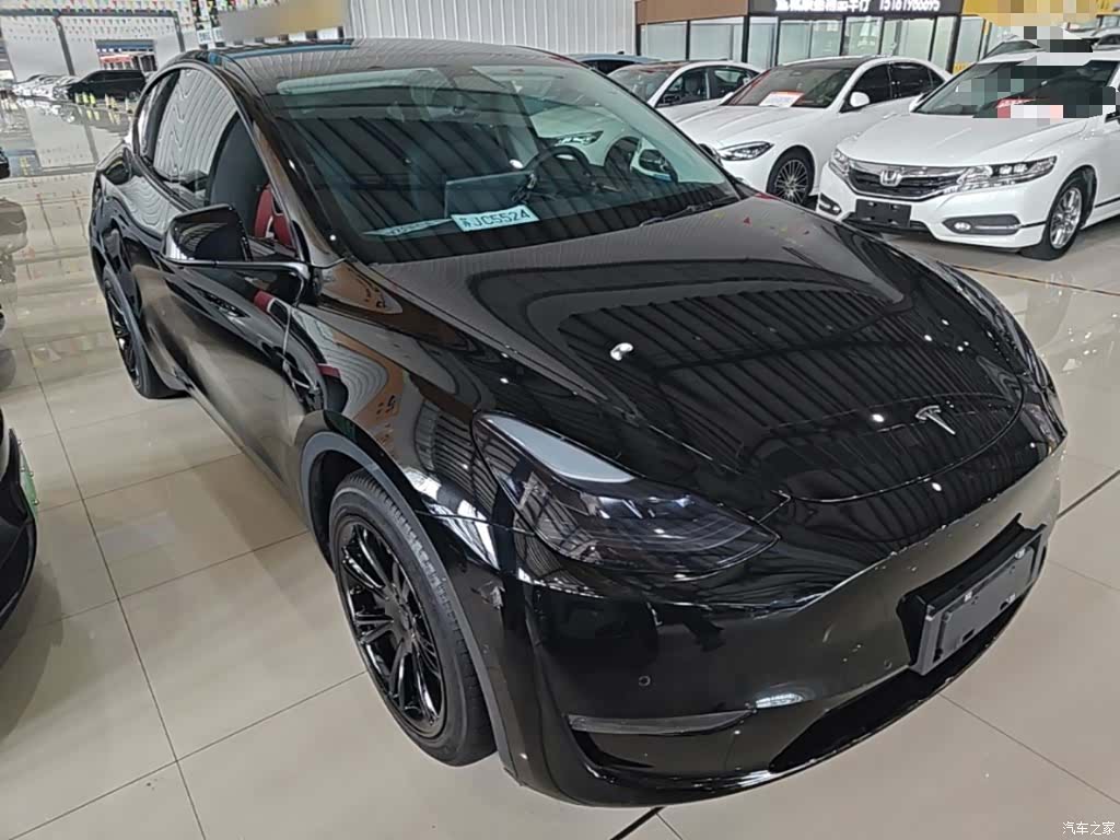 Tesla Model Y, 2021 4