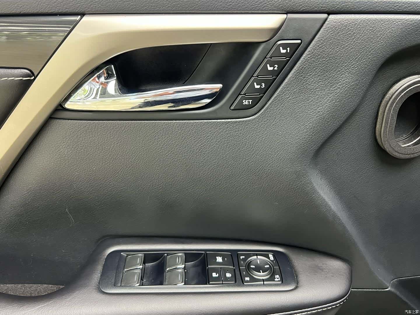 Lexus RX, 2019 19