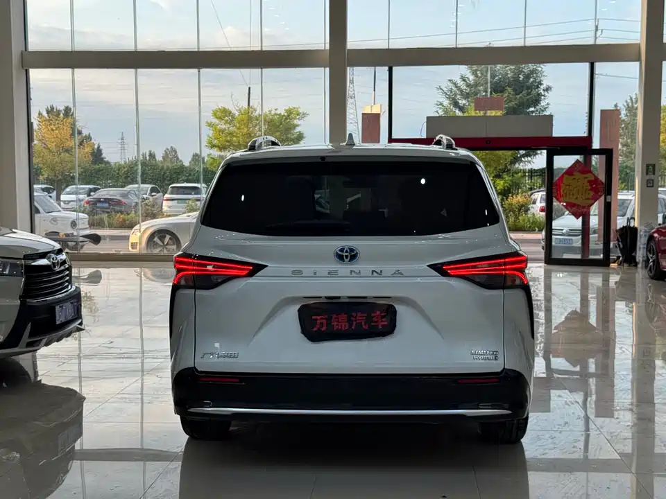Toyota SIENNA