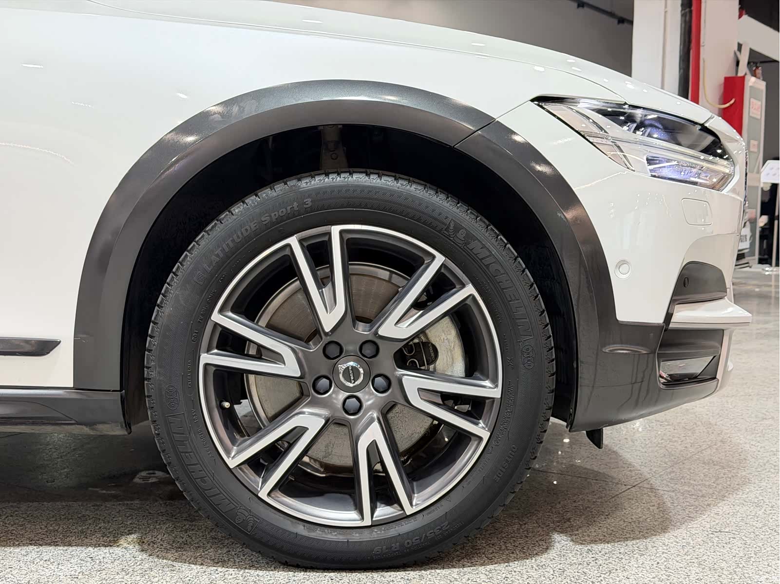 Volvo V90, 2018 31