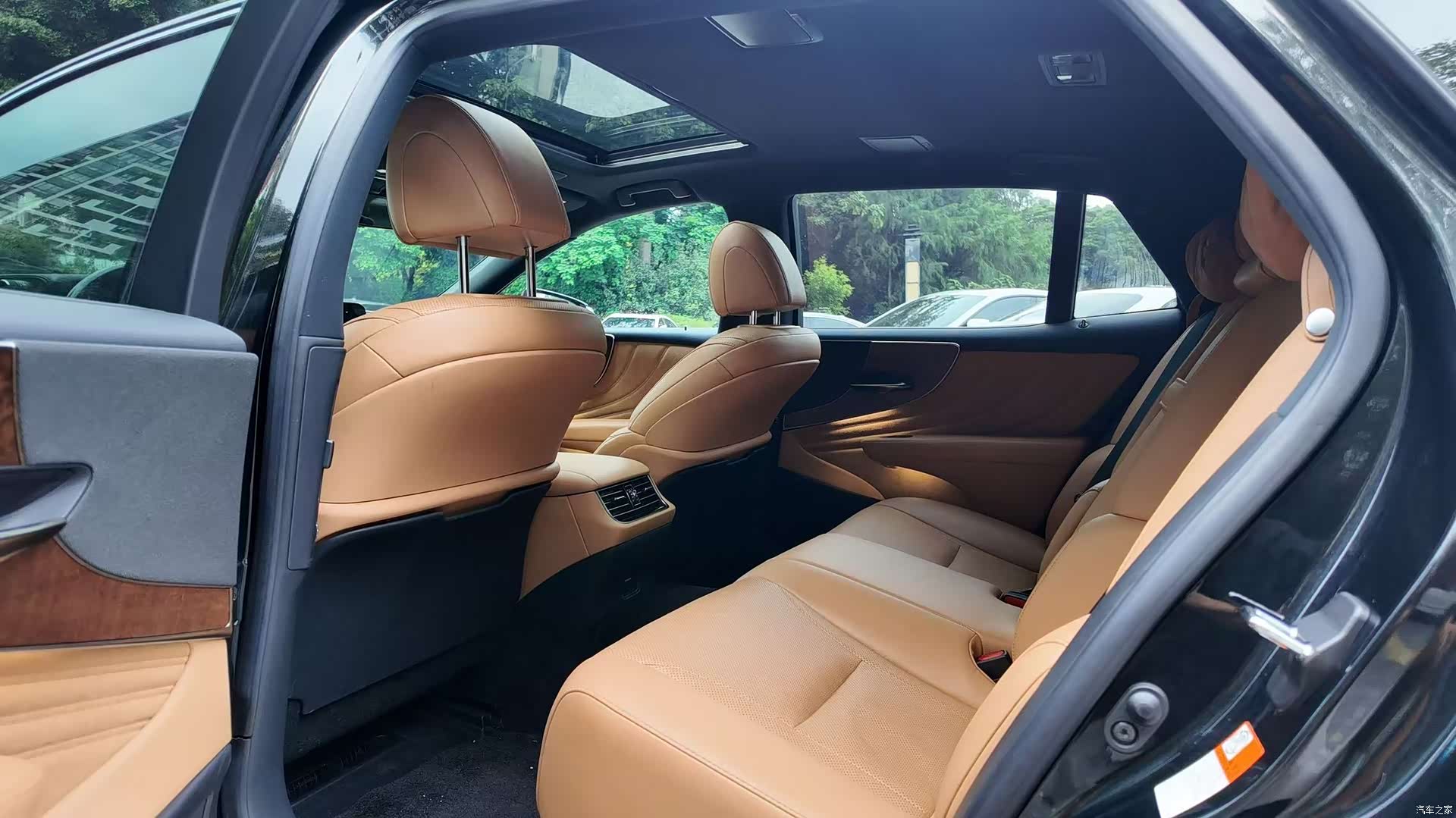 Lexus LS, 2022 12