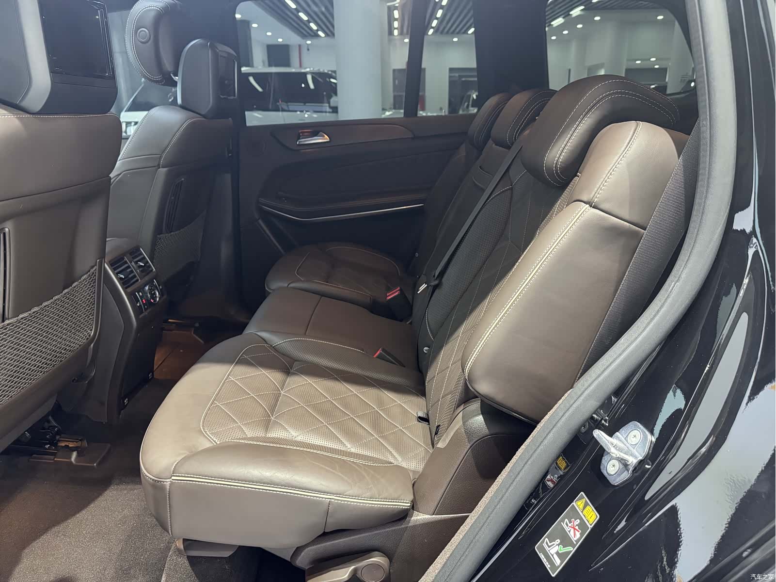 Mercedes-Benz GLS, 2019 15