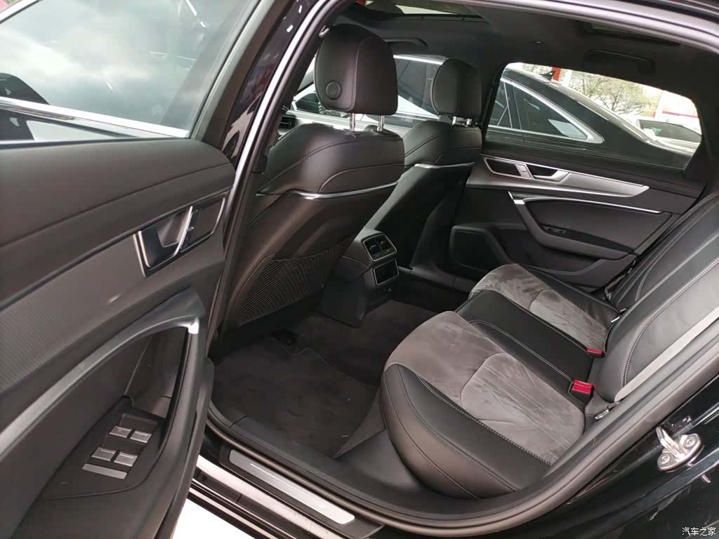 Audi A6L, 2024 13