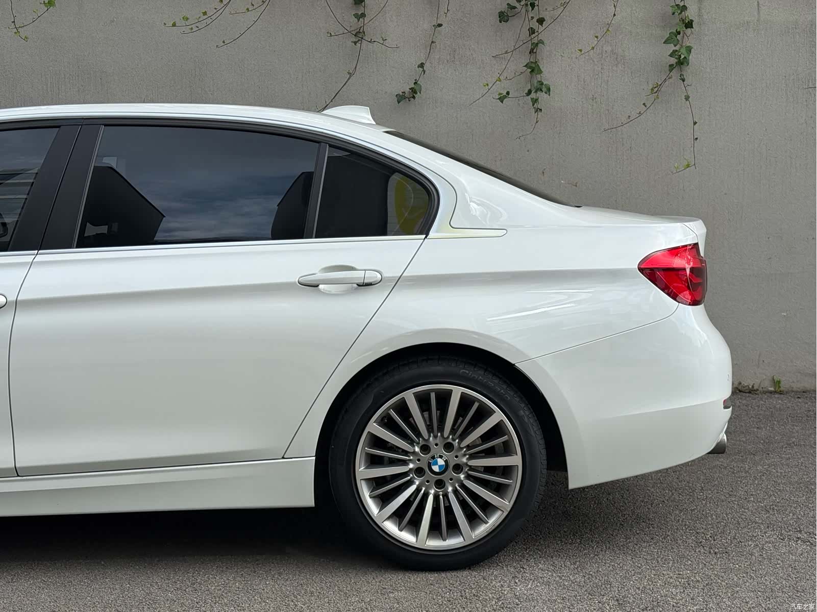 BMW 3 Series, 2019 31