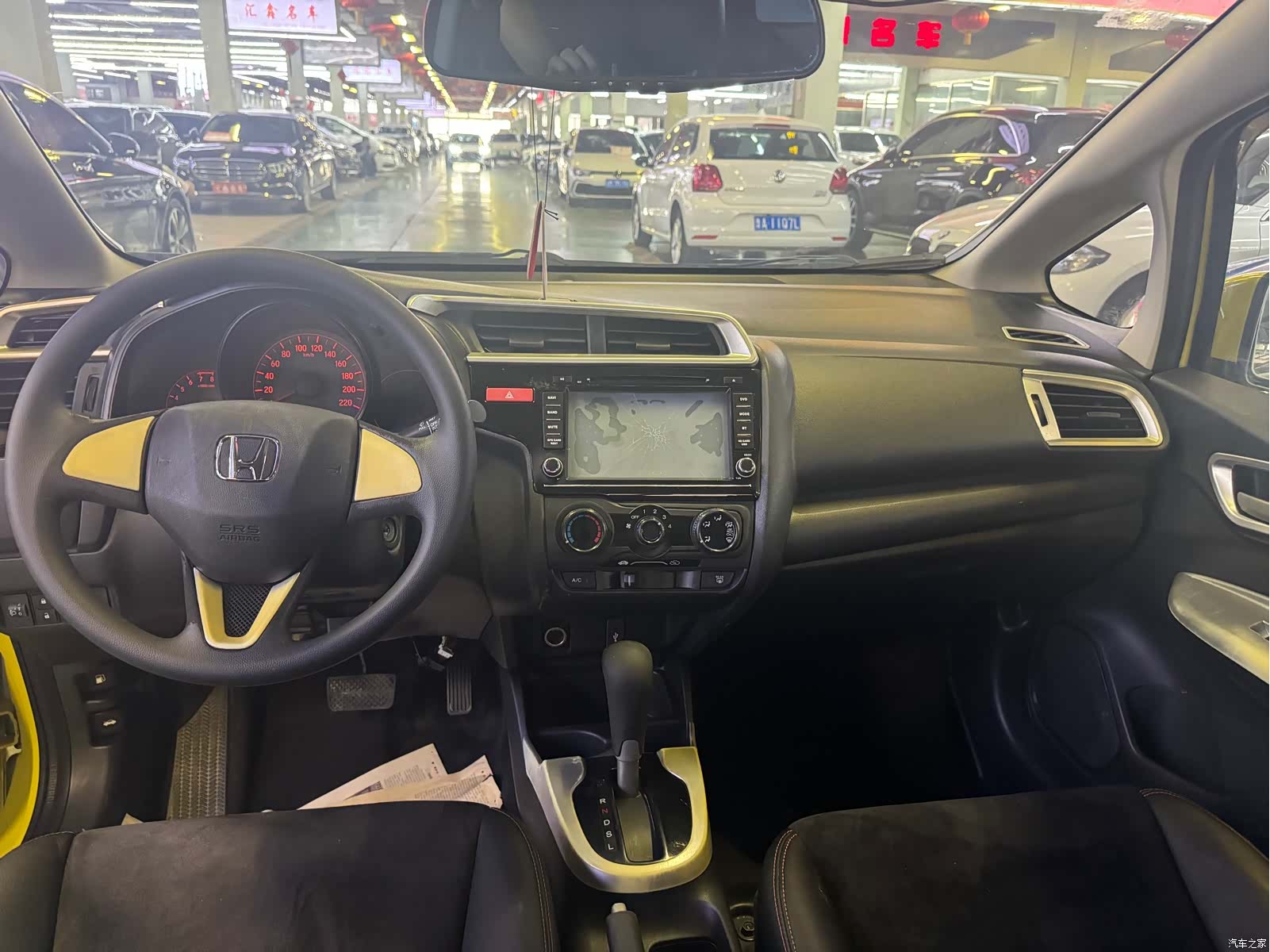 Honda Fit, 2014 8