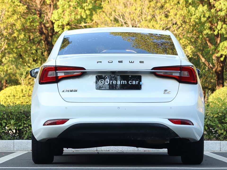 Roewe i5