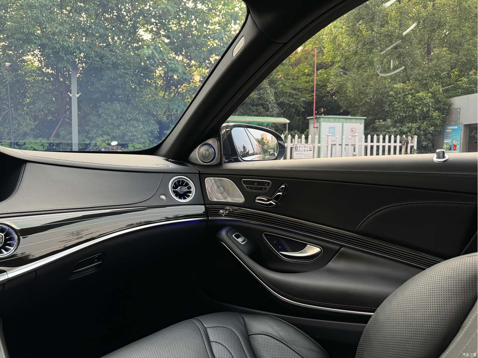 Mercedes-Benz S-Class, 2018 24