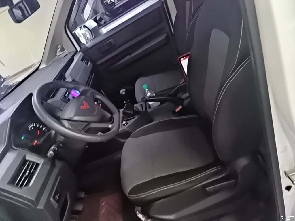 Wuling Hongguang, 2022 15