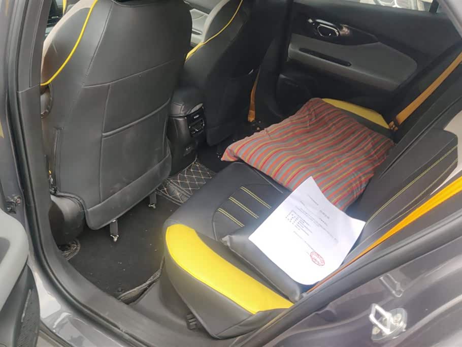 Trumpchi Shadow Leopard