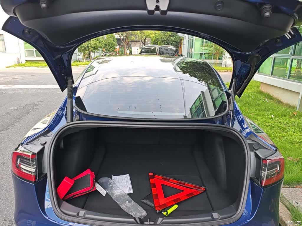Tesla Model 3, 2021 15