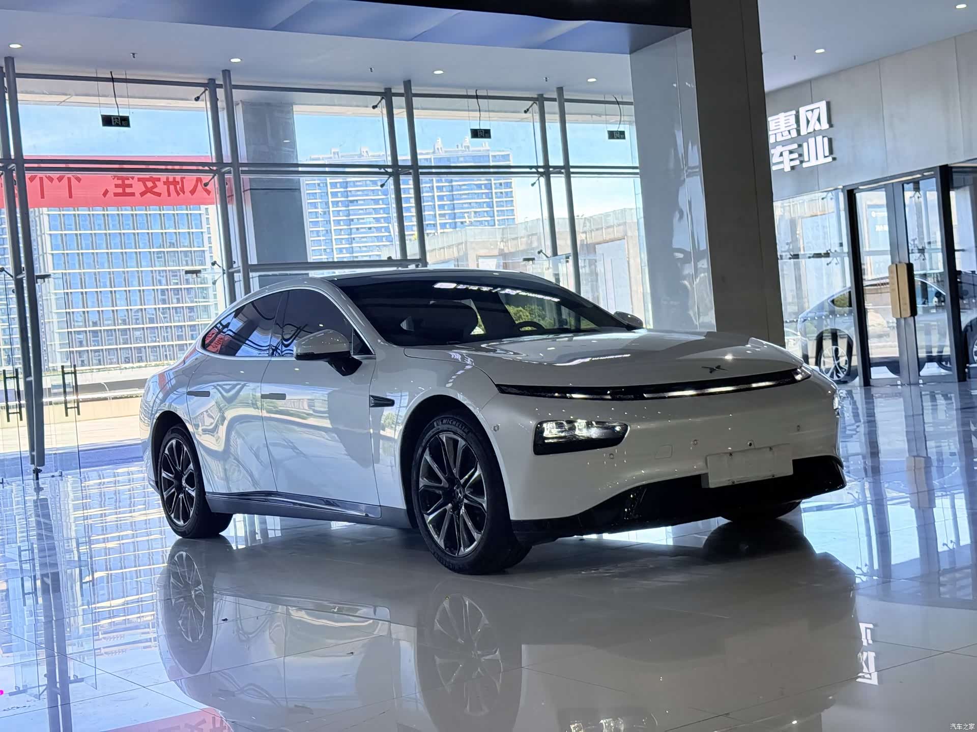 Xpeng P7, 2021 3