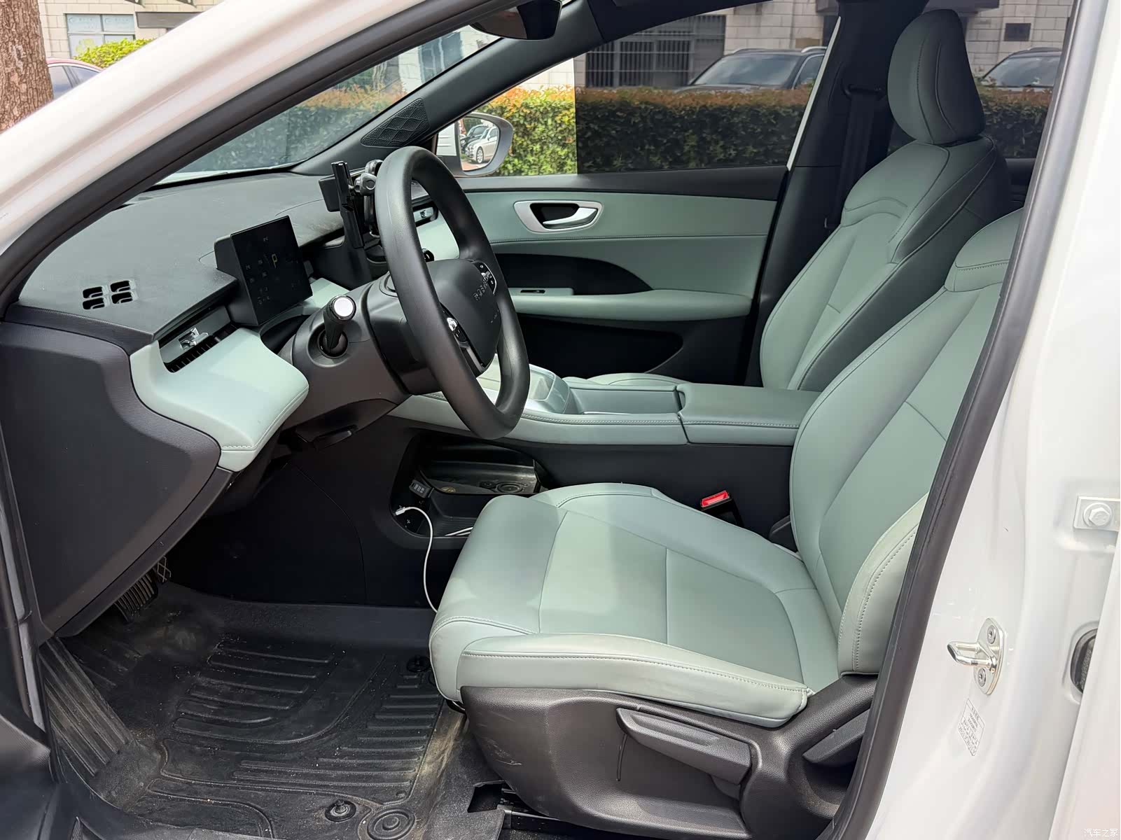 Roewe D6, 2025 3