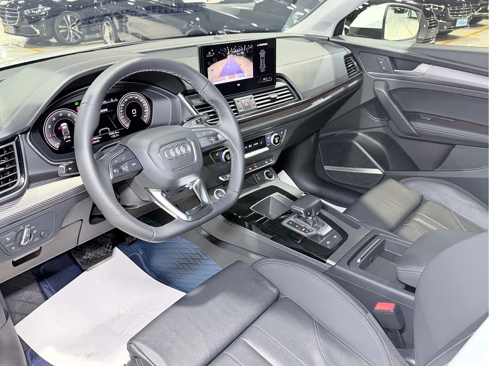 Audi Q5L, 2021 4
