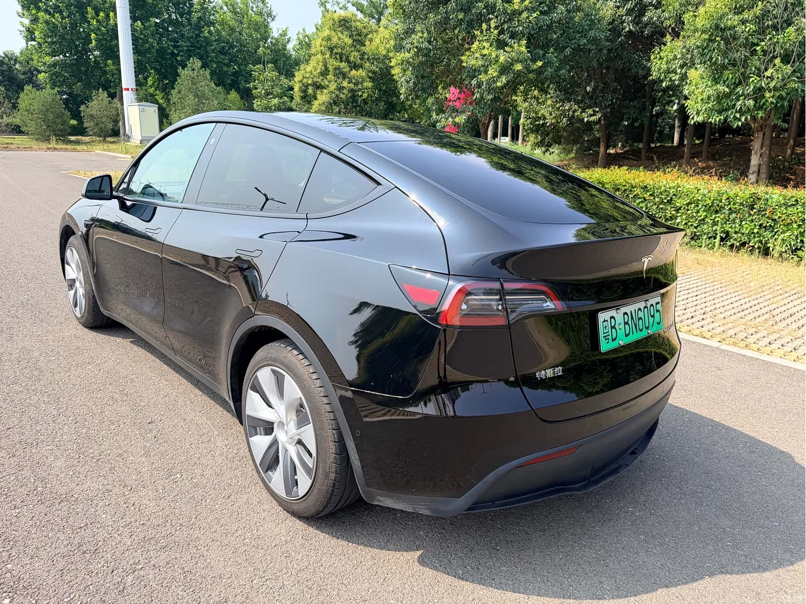 Tesla Model Y, 2023 8