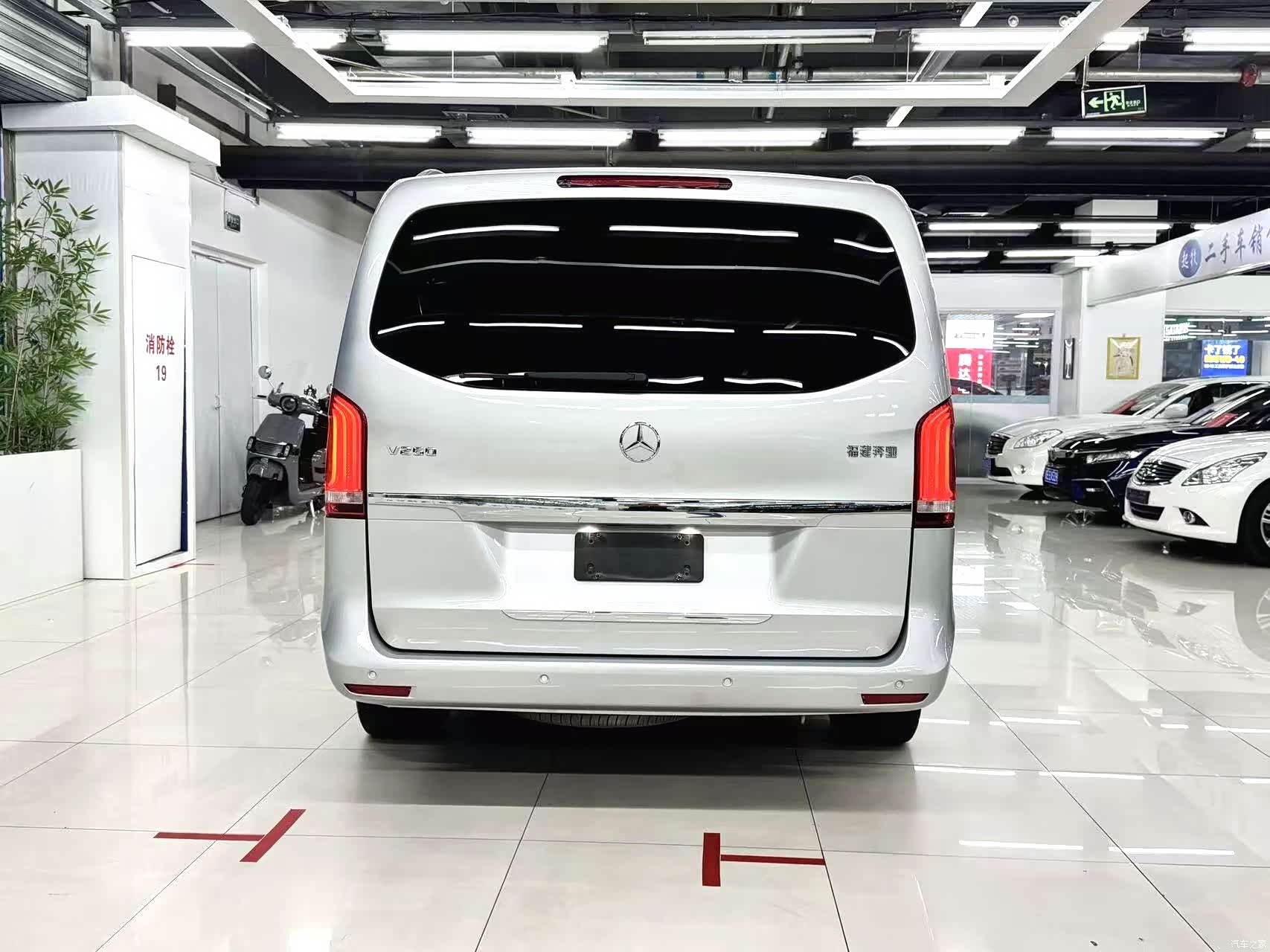 Mercedes-Benz V-Class, 2016 все фото