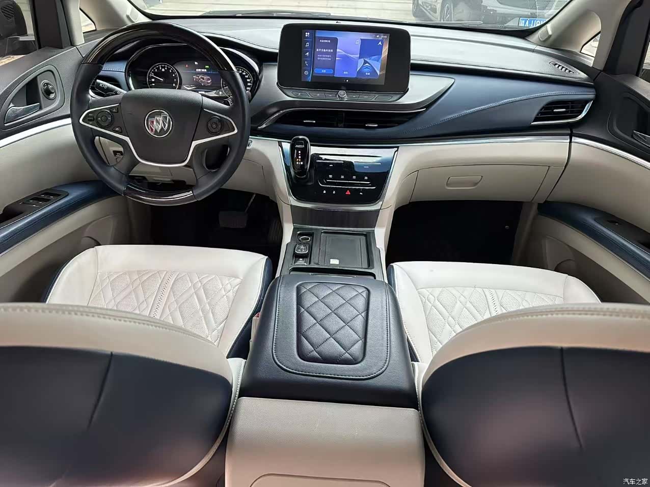 Buick GL8, 2020 3