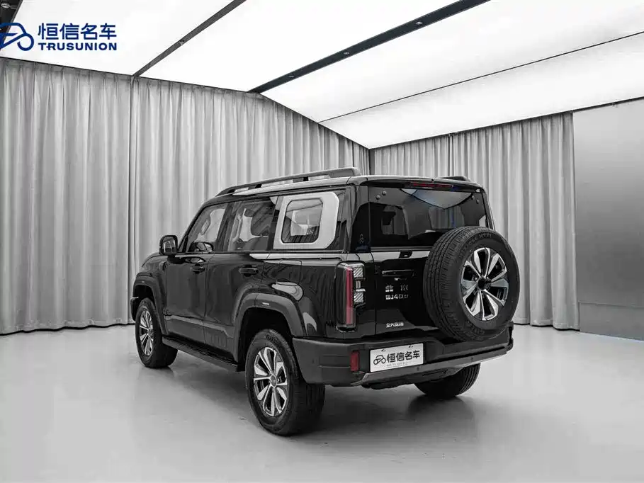 Beijing BJ40