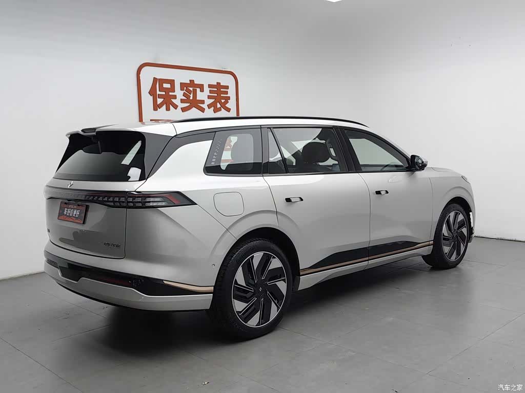 DongFeng eπ008, 2024 2