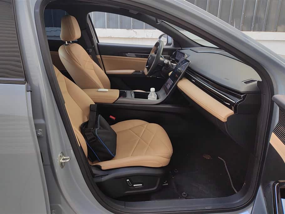 Geely Galaxy Galaxy L6