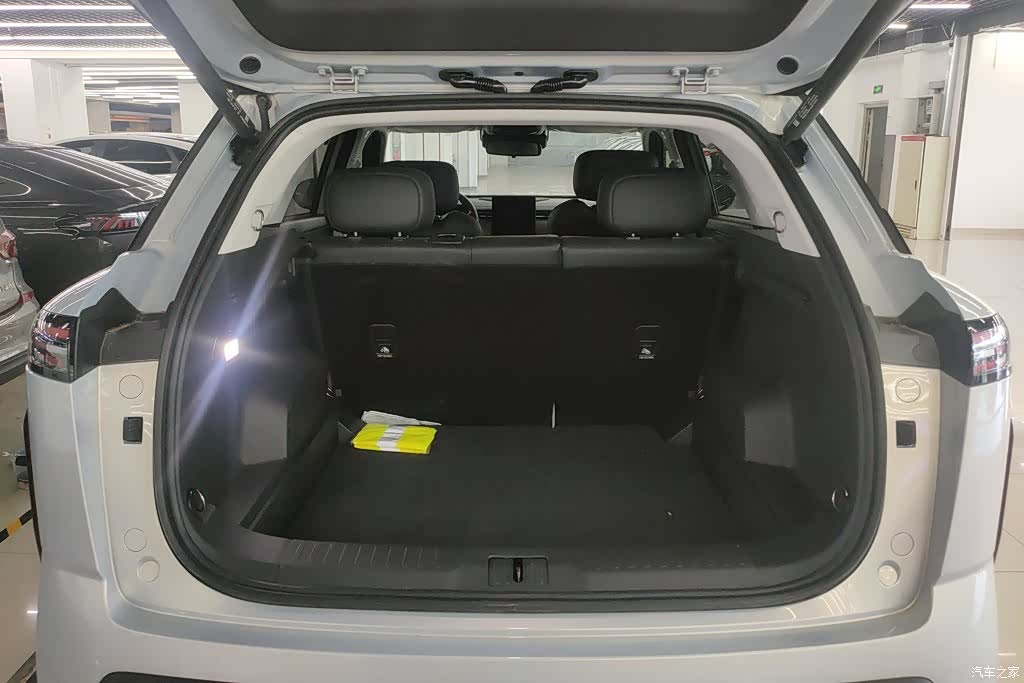 Chery Tiggo 7, 2026 4