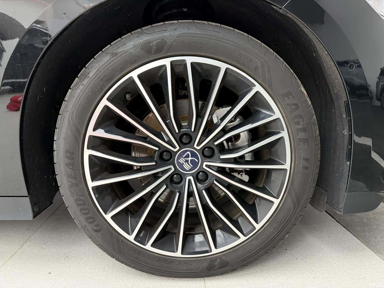 BYD Han, 2025 13