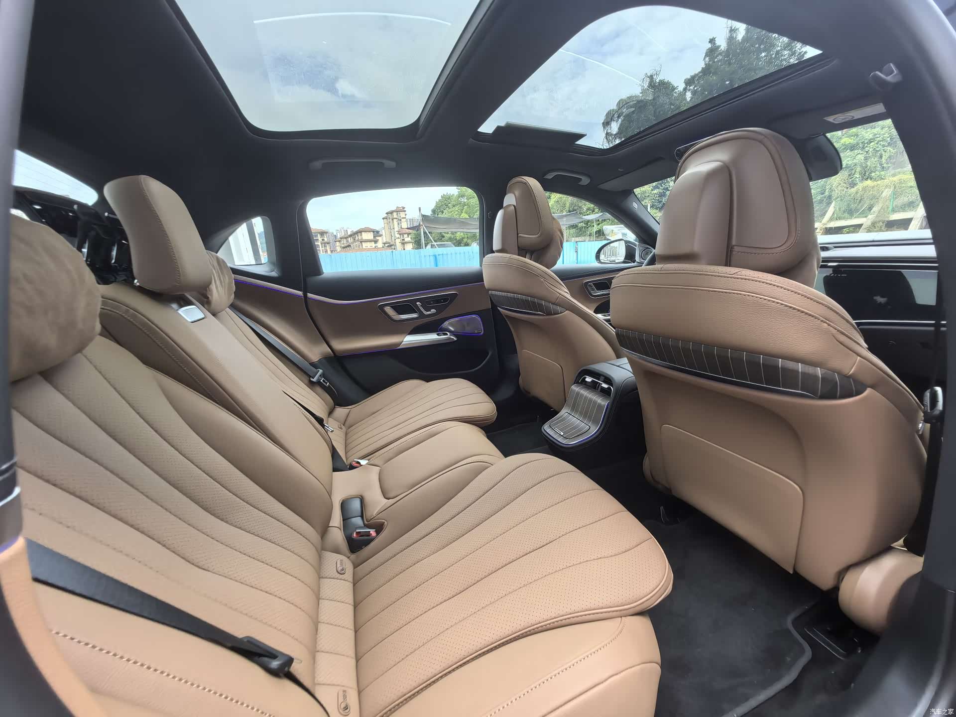 Mercedes-Benz E-Class, 2026 8