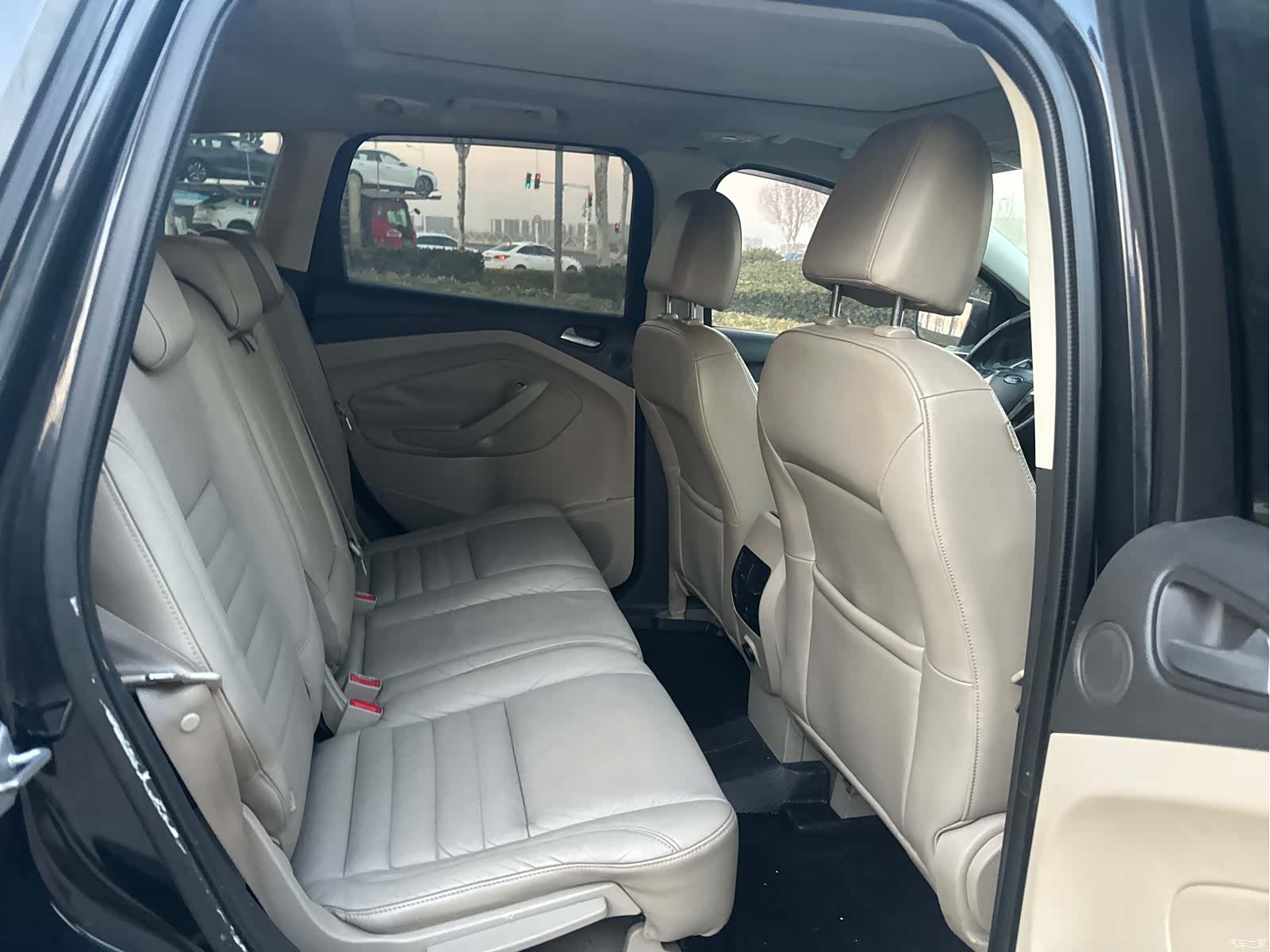 Ford Kuga, 2015 16