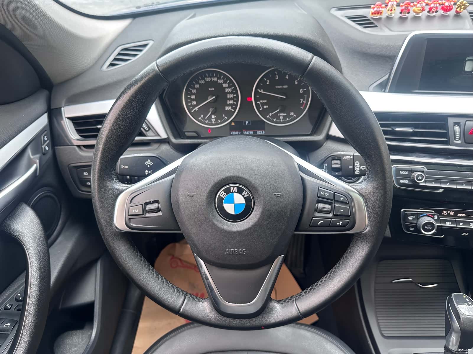 BMW X1, 2018 все фото