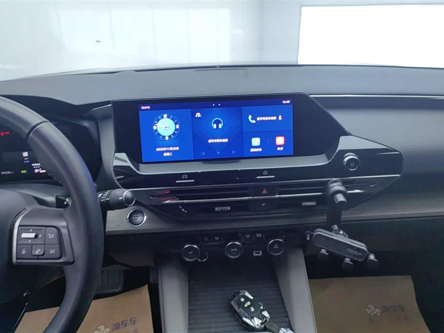 Citroen Versailles C5 X