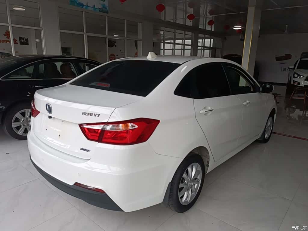Changan V7, 2017 7