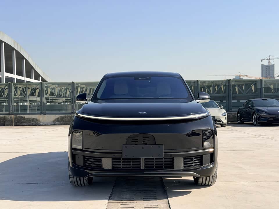 Li Auto Ideal L8