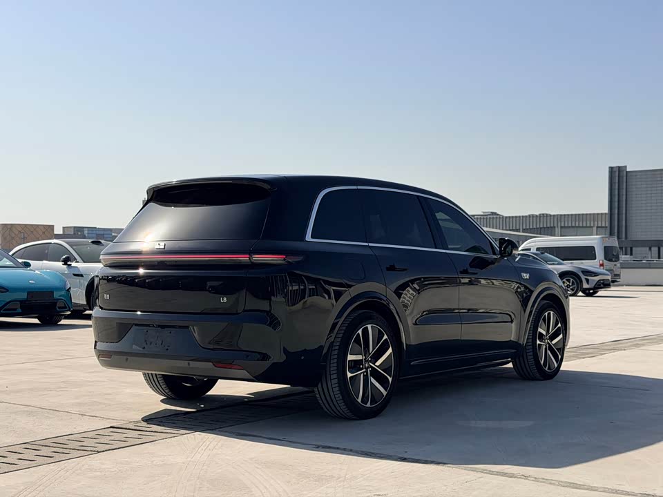 Li Auto Ideal L8