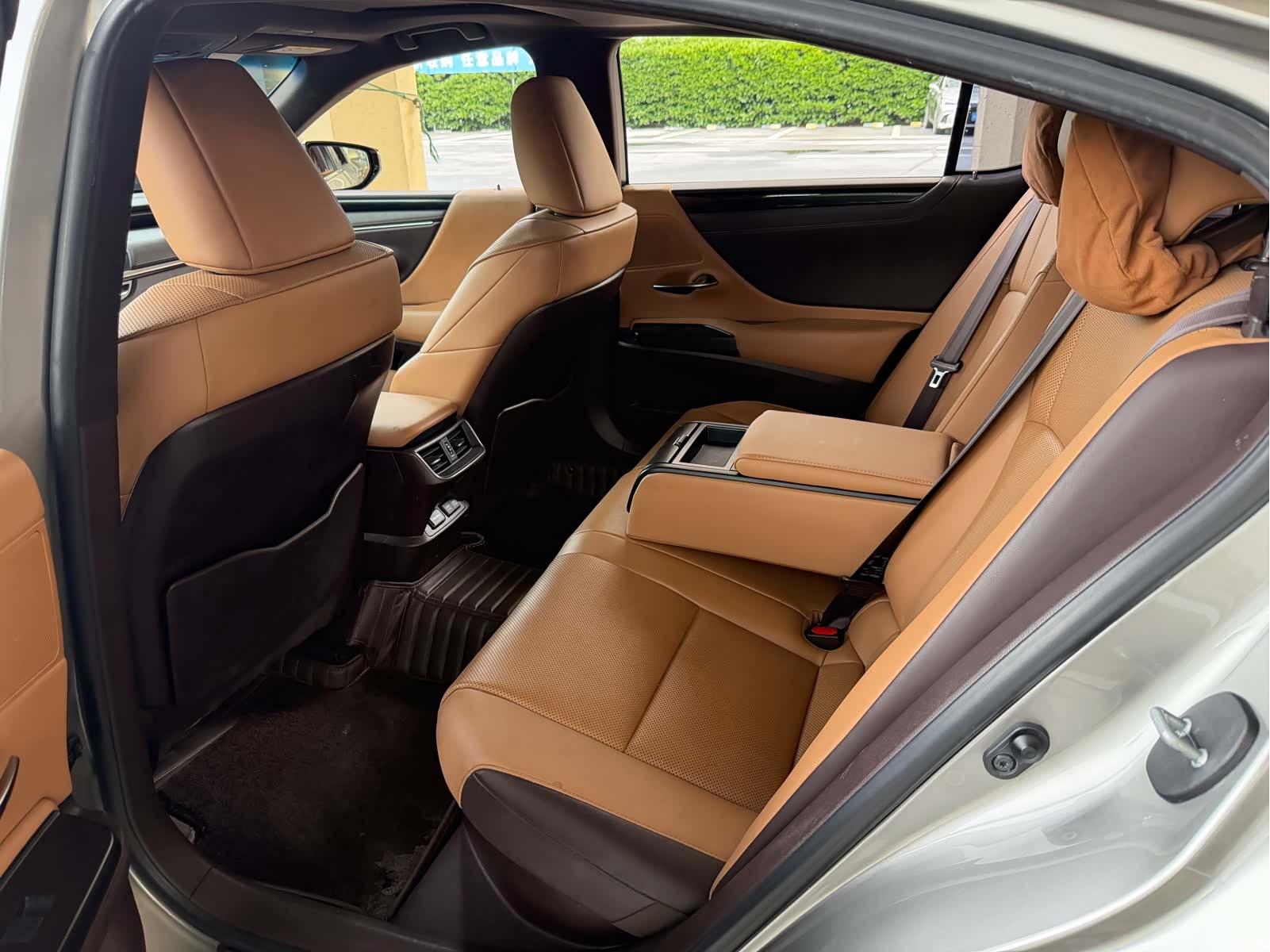 Lexus ES, 2020 7